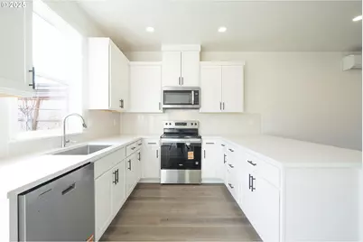 14716 SE Powell Blvd, Portland, OR 97236 - Photo 7