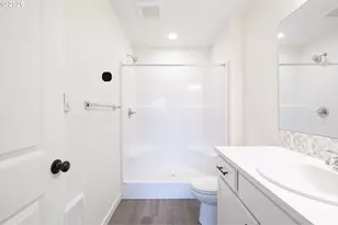 14716 SE Powell Blvd, Portland, OR 97236 - Photo 13