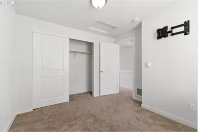 3223 SE 122nd Ave, Portland, OR 97236 - Photo 35