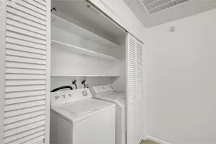 9685 SW Hialeah Dr, Beaverton, OR 97008 - Photo 17