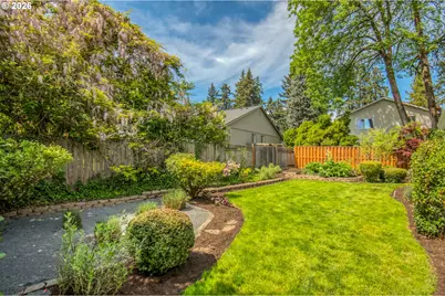 9685 SW Hialeah Dr, Beaverton, OR 97008 - Photo 31