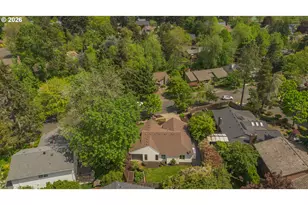 9685 SW Hialeah Dr, Beaverton, OR 97008 - Photo 39