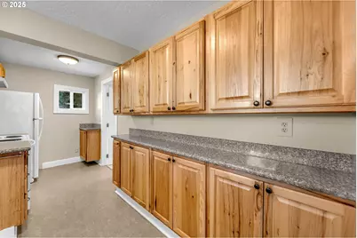 812 Jefferson St, Oregon City, OR 97045 - Photo 15