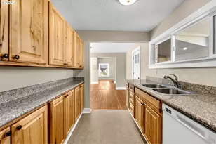 812 Jefferson St, Oregon City, OR 97045 - Photo 17