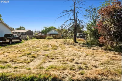 206 S Molalla Ave, Molalla, OR 97038 - Photo 13