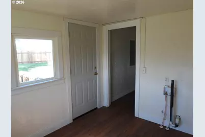 715 Deal St, Junction City, OR 97448 - Photo 13