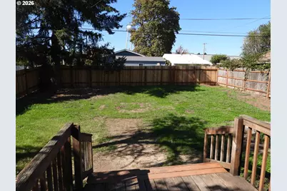 715 Deal St, Junction City, OR 97448 - Photo 15