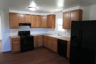 715 Deal St, Junction City, OR 97448 - Photo 9