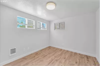 8125 SE 52nd Ave, Portland, OR 97206 - Photo 9