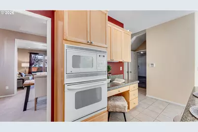 665 NE Retford Ave, Hillsboro, OR 97124 - Photo 13