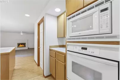 109 Cliff Wood Ln, Kelso, WA 98626 - Photo 11