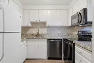 330 SE 50th Ave, Portland, OR 97215 - Photo 15