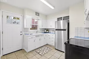 1524 SE 24th Ave, Portland, OR 97214 - Photo 9