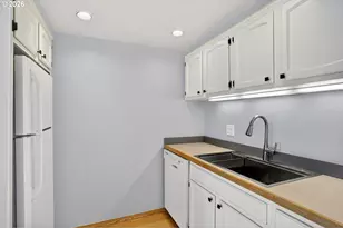 2221 SW 1st Ave, Portland, OR 97201 - Photo 19