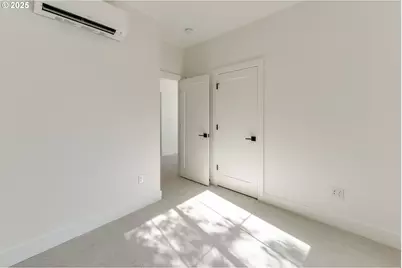 3725 N Michigan Ave, Portland, OR 97227 - Photo 21