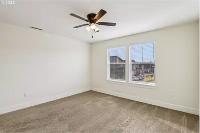 714 SE 37th St, Battle Ground, WA 98604 - Photo 13