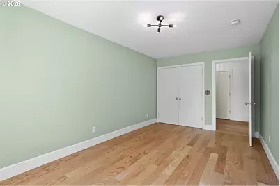 1389 SW Taylors Ferry Ct, Portland, OR 97219 - Photo 21