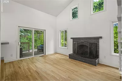 1389 SW Taylors Ferry Ct, Portland, OR 97219 - Photo 9