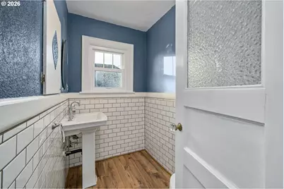 2507 6th St, Tillamook, OR 97141 - Photo 21