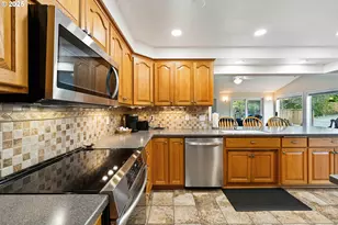 1915 Arthur St, North Bend, OR 97459 - Photo 15