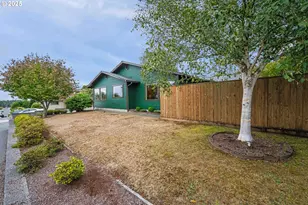 1915 Arthur St, North Bend, OR 97459 - Photo 45