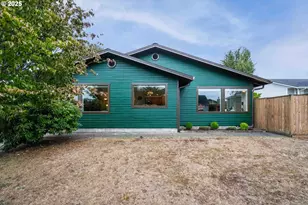 1915 Arthur St, North Bend, OR 97459 - Photo 43