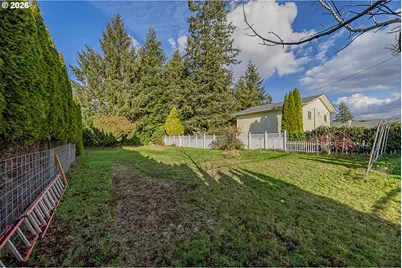 1740 Pennsylvania Ave, Coos Bay, OR 97420 - Photo 5