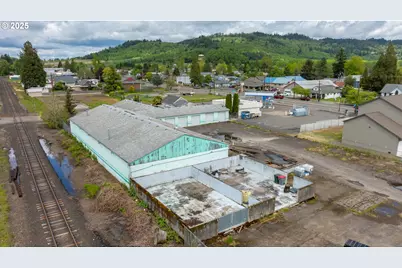 111 Fourth St, Amity, OR 97101 - Photo 15