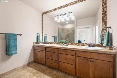 20266 Chanticleer Dr, Oregon City, OR 97045 - Photo 15