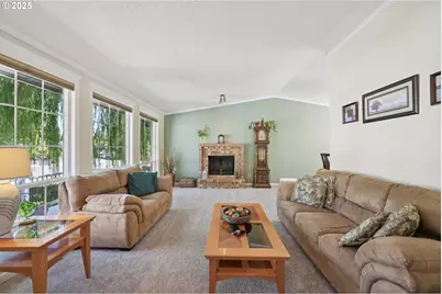 11550 SE Abby Ln, Clackamas, OR 97015 - Photo 9