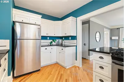 118 NW King Ave #52, Portland, OR 97210 - Photo 9