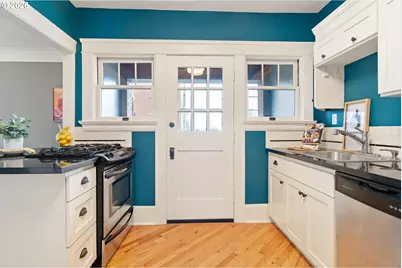 118 NW King Ave #52, Portland, OR 97210 - Photo 11