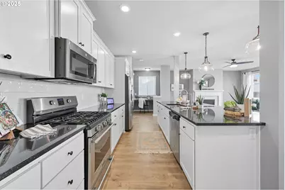 2035 35th Ave, Forest Grove, OR 97116 - Photo 19