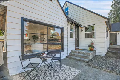 574 S Ivy St, Canby, OR 97013 - Photo 5