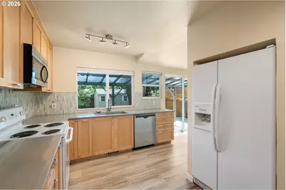 3215 E 30th St, Vancouver, WA 98661 - Photo 7