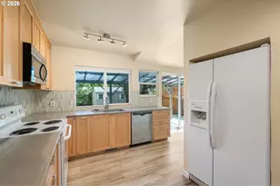 3215 E 30th St, Vancouver, WA 98661 - Photo 7