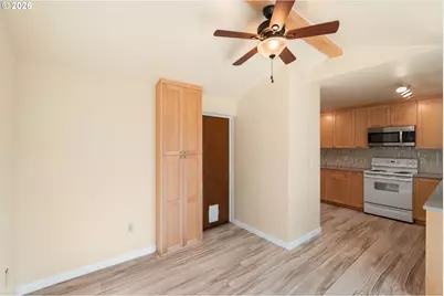 3215 E 30th St, Vancouver, WA 98661 - Photo 13