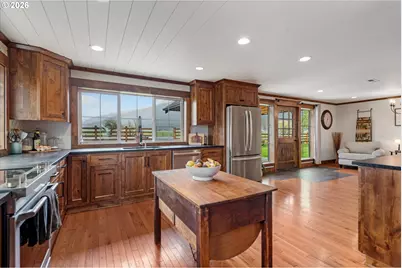 75336 Upper Diamond Ln, Wallowa, OR 97885 - Photo 11