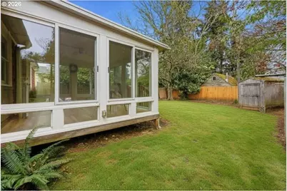 5823 SE Insley St, Portland, OR 97206 - Photo 33