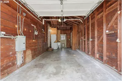 5823 SE Insley St, Portland, OR 97206 - Photo 35