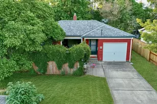 5823 SE Insley St, Portland, OR 97206 - Photo 1