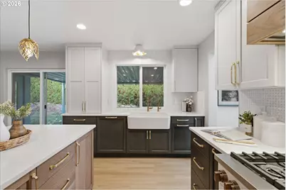 15990 NW Rondos Dr, Portland, OR 97229 - Photo 17