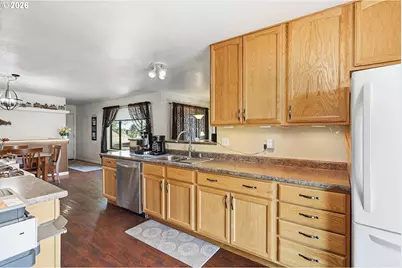 4 S Bailey Loop Dr, Goldendale, WA 98620 - Photo 9