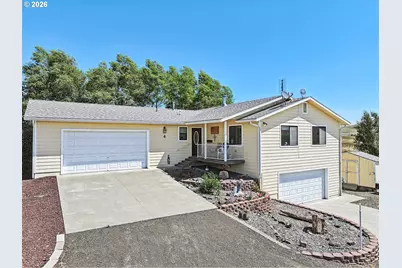4 S Bailey Loop Dr, Goldendale, WA 98620 - Photo 1