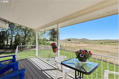 4 S Bailey Loop Dr, Goldendale, WA 98620 - Photo 13