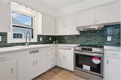 7630 NE Stanton St, Portland, OR 97213 - Photo 13