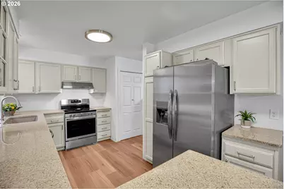 12072 SE 105th Dr, Happy Valley, OR 97086 - Photo 13