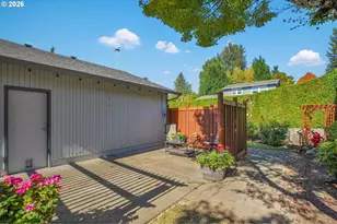 12072 SE 105th Dr, Happy Valley, OR 97086 - Photo 35