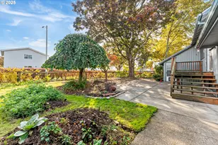 2755 D St NE, Salem, OR 97301 - Photo 23