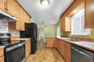 8715 NE 27th Ave, Vancouver, WA 98665 - Photo 15